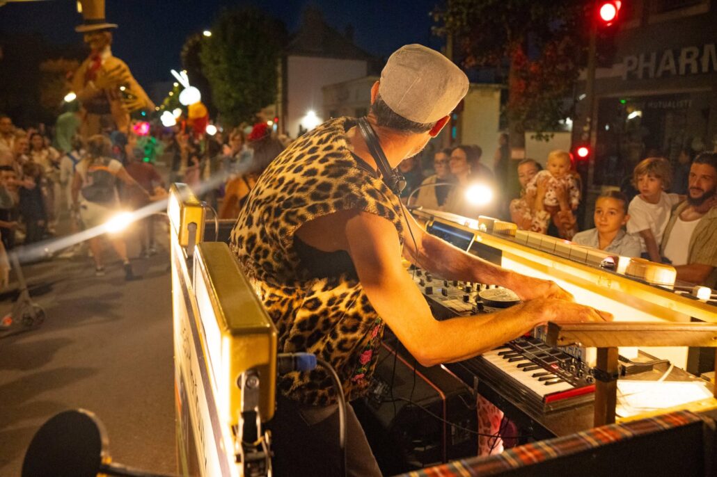 DJ Chico Selecta aux commandes du CycloBlaster